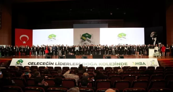 İş dünyasının önde gelen CEO’ları “t-MBA Zirvesi“nde gençlerle buluştu