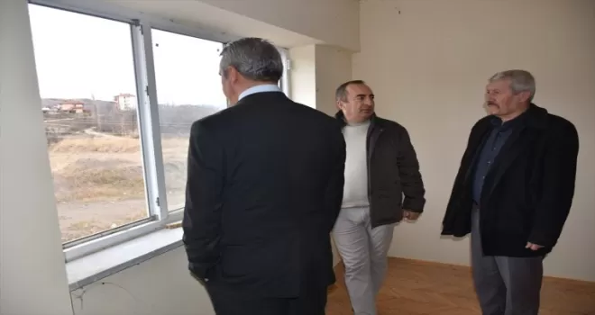 İskilip Belediye Başkanı Sülük, afet konutlarını inceledi