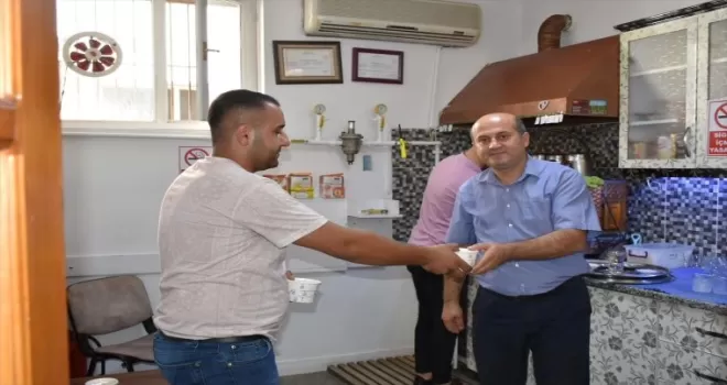 İskilip Belediyesi aşure dağıttı