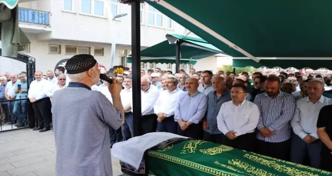 İyidere Belediye Başkanı Saffet Mete’nin annesinin cenazesi defnedildi
