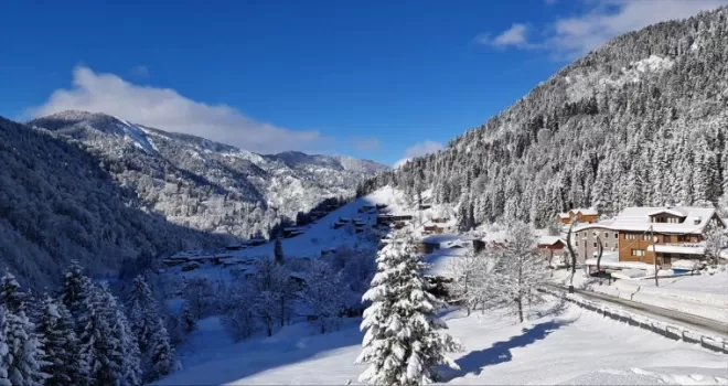 Kaçkar Dağları Milli Parkı'nda kar kalınlığı 1 metreyi aştı