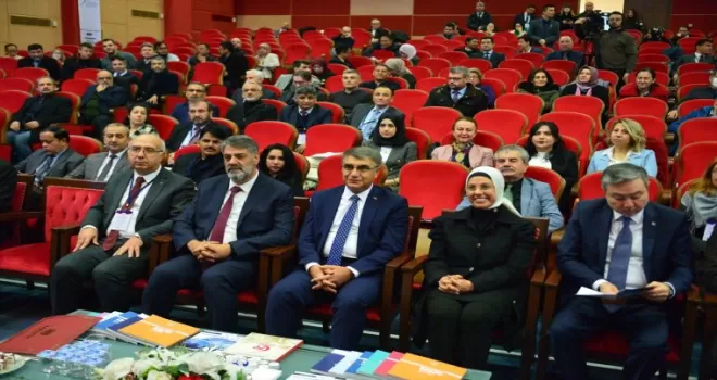 Karabük'te 1. Gelecek Okuryazarlığı ve Stratejik Öngörü Konferansı düzenlendi