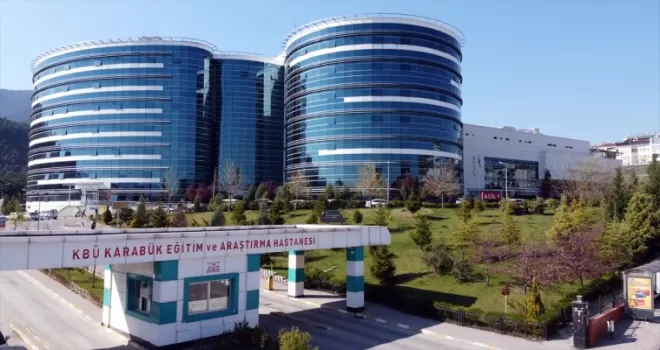 Karabük’te ameliyatsız aort anevrizması tedavisi yapıldı