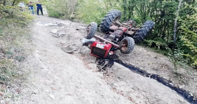 Karabük'te devrilen traktörün sürücüsü öldü