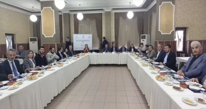 Karabük'te "Dijital Tabanlı Mesleki Eğitim Merkezi Projesi" tanıtıldı