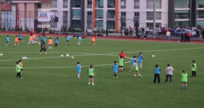 Karabük'te futbol yeteneği olan öğrenciler "Özkaynak" projesiyle keşfediliyor