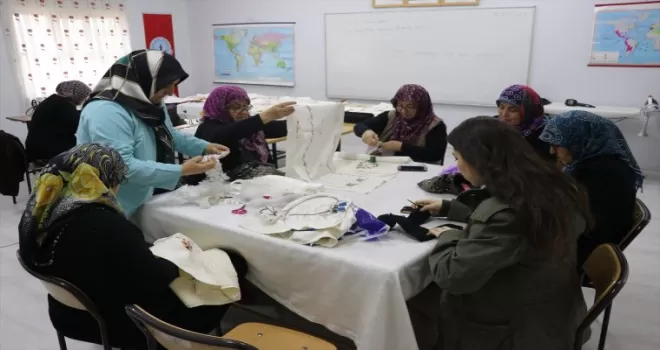 Karabük'te köy yaşam merkezleri kadınların "eğitim yuvası" oldu