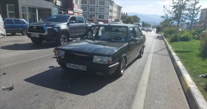 Karabük’te otomobilin çarptığı kişi ağır yaralandı