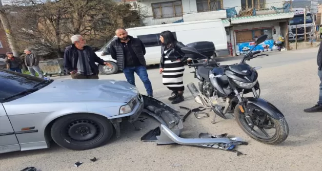 Karabük’te otomobille çarpışan motosikletin sürücüsü yaralandı