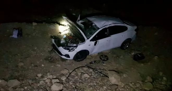 Karabük’te şarampole devrilen otomobildeki 5 kişi yaralandı