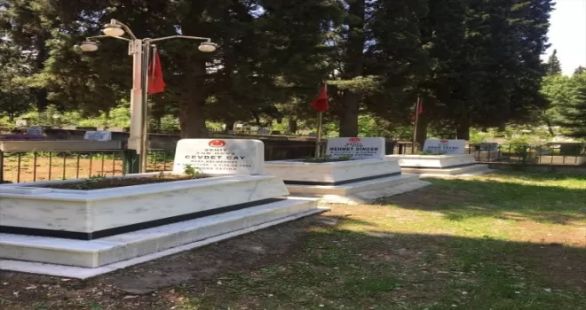 Karabük’te şehit mezarlarında bakım ve onarım çalışması yapıldı