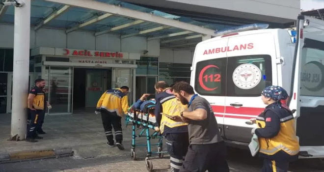 Karabük’te tırın dorsesinden düşen işçi yaralandı