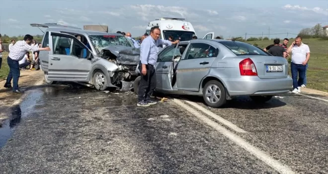 Karabük’te trafik kazasında 2 kişi öldü, 3 kişi yaralandı