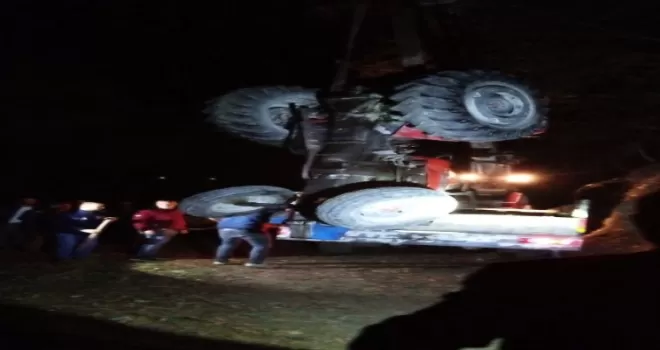 Karabük’te uçuruma devrilen traktörün sürücüsü hayatını kaybetti