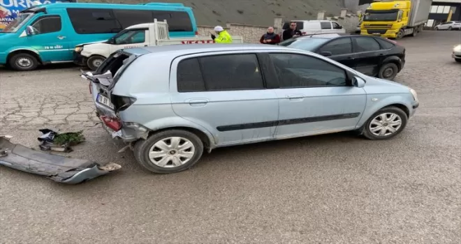 Karabük'te zincirleme trafik kazasında 1 kişi yaralandı