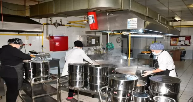 Karabük'teki okullarda 3 bine yakın öğrenciye ücretsiz yemek veriliyor