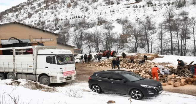 Karadeniz’den deprem bölgesine yardımlar yedinci gününde de devam etti
