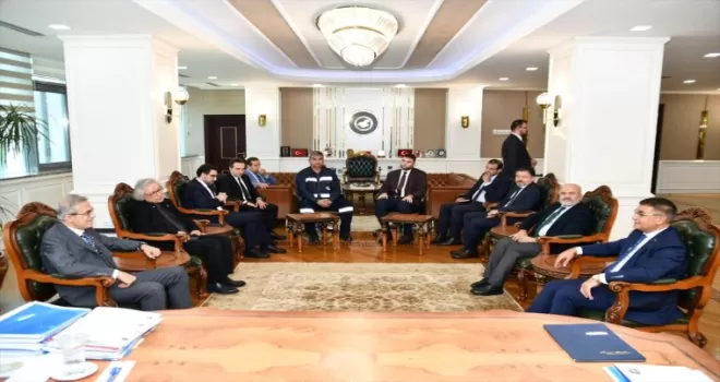 KARDEMİR Yönetim Kurulu Başkanı Demir, Karabük’te ziyaretlerde bulundu
