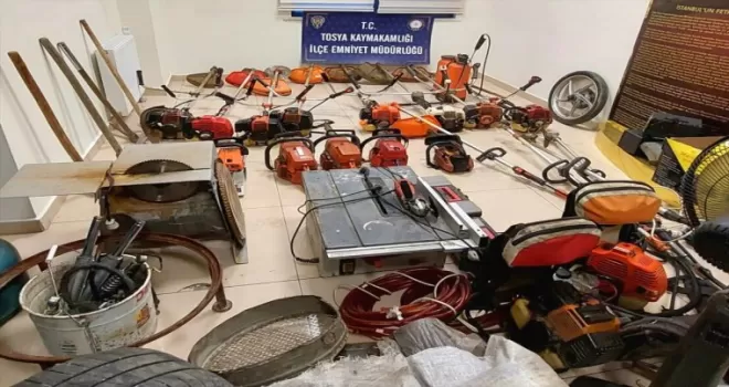 Kastamonu’da bağ evlerinden hırsızlık yapan 2 zanlı tutuklandı