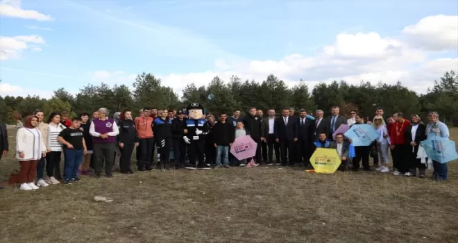 Kastamonu’da Cumhuriyet’in 100. yılı kapsamında uçurtma şenliği düzenlendi