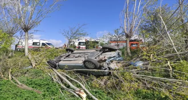 Kastamonu’da devrilen otomobildeki 5 kişi yaralandı