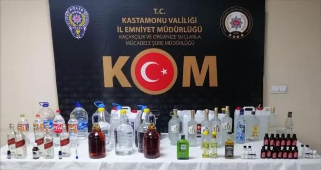 Kastamonu'da düzenlenen sahte içki operasyonunda 5 zanlı yakalandı