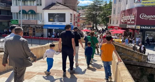 Kastamonu’nun tarihi mekanlarında bayram yoğunluğu yaşanıyor