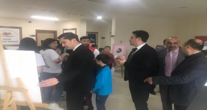 Kavak'ta Cumhuriyet Bayramı etkinlikleri kapsamında resim sergisi açıldı