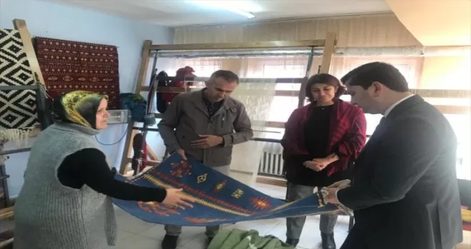 Kaymakam Atar Halk Eğitim Merkezi'nde incelemelerde bulundu