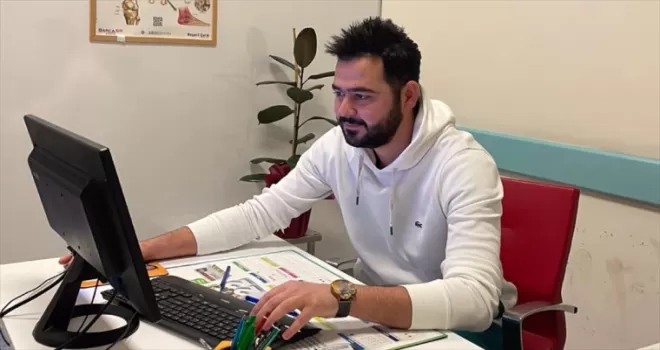 Kendisini tedavi eden doktora şiir yazarak teşekkür etti
