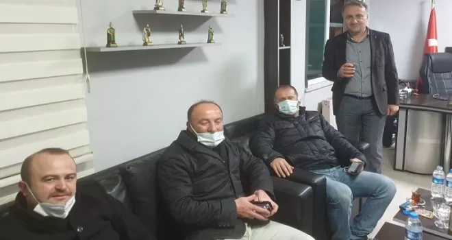 Kongre yolunda kaza...