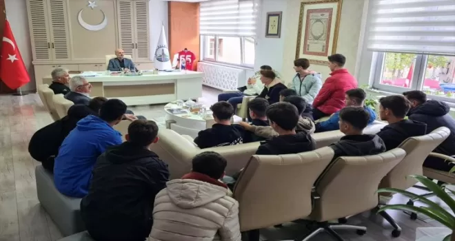 Ladik Belediye Başkanı Topal, amatör sporcuları ağırladı