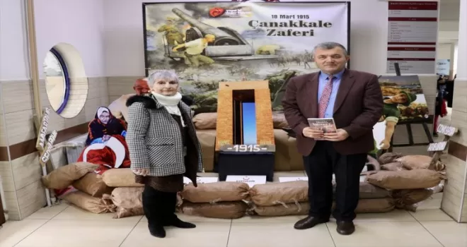 Mehmet Akif Ersoy’un torunu Selma Argon Ersoy, Trabzon’da söyleşiye katıldı