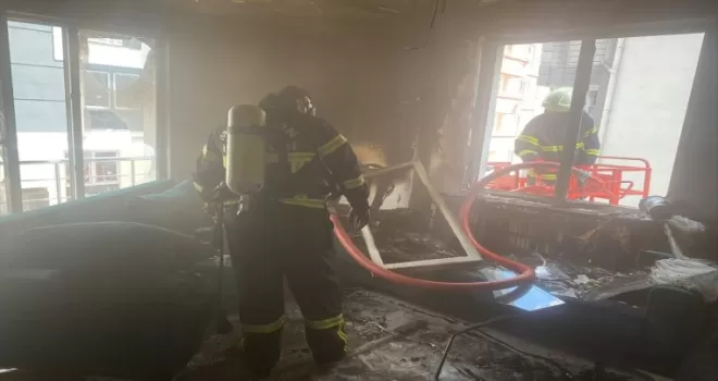 Merzifon’da apartman dairesinde çıkan yangın söndürüldü