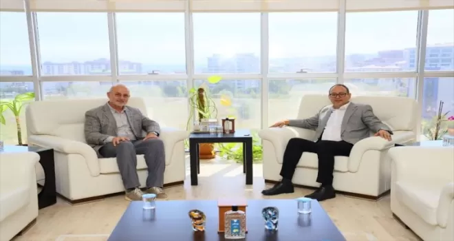 MHP Samsun Milletvekili Topsakal, OMÜ Rektörü Prof. Dr. Ünal’ı ziyaret etti