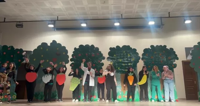 Mudurnu’da öğretmenler sağlıklı beslenmenin önemini tiyatro oyunuyla anlattı