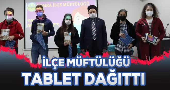 Müftülük tablet dağıttı