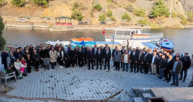 Oğuzlar Belediye Başkanı Yıldırım öğretmenleri ağırladı