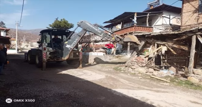 Oğuzlar’da 4 yılda 58 metruk yapı yıkıldı