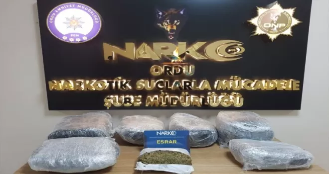 Ordu’da 22 kilogram esrar ele geçirilen otomobildeki 5 kişi tutuklandı
