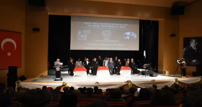 Ordu’da 24 Kasım Öğretmenler Günü kutlandı