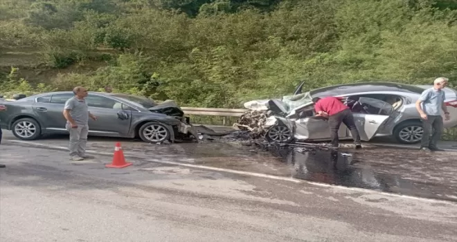 Ordu’da iki otomobilin çarpıştığı kazada 1 kişi öldü, 3 kişi yaralandı