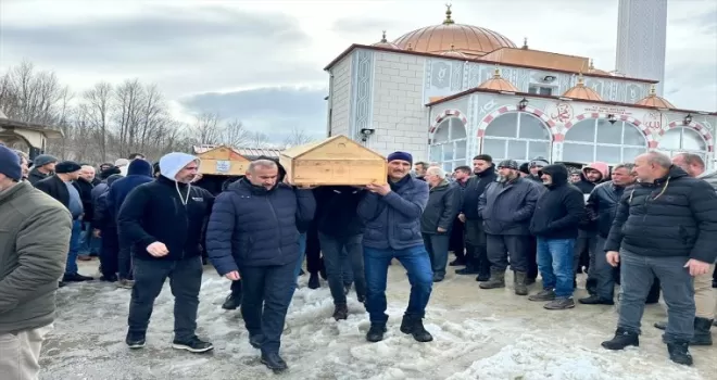 Ordu’da ırmağa devrilen araçta ölü bulunan çiftin cenazeleri defnedildi