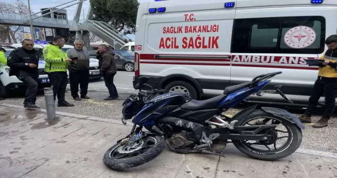 Ordu’da minibüsle çarpışan motosikletin sürücüsü yaralandı