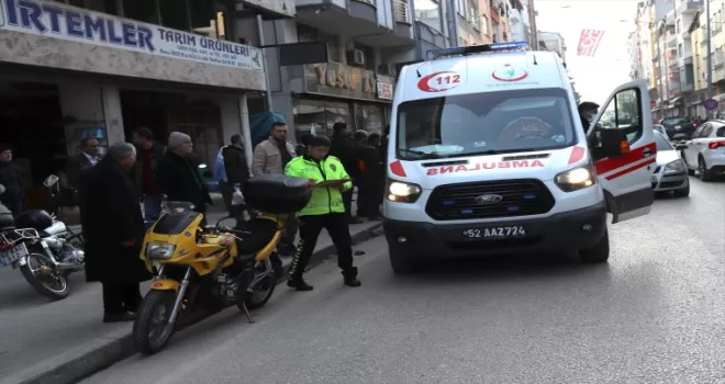 Ordu'da otomobil ile çarpışan motosikletin sürücüsü yaralandı