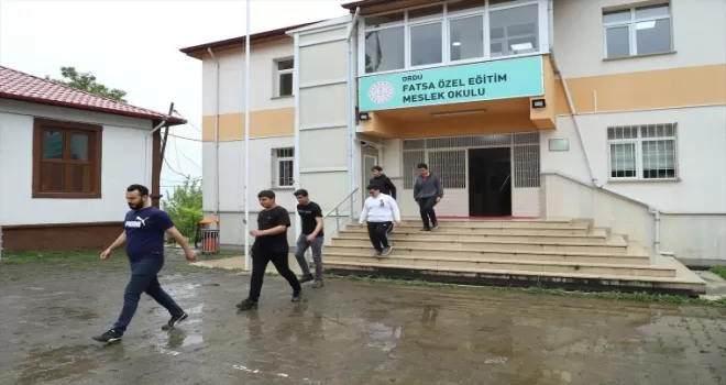 Ordu’da özel öğrencilere seralarda tarıma yönelik eğitim veriliyor