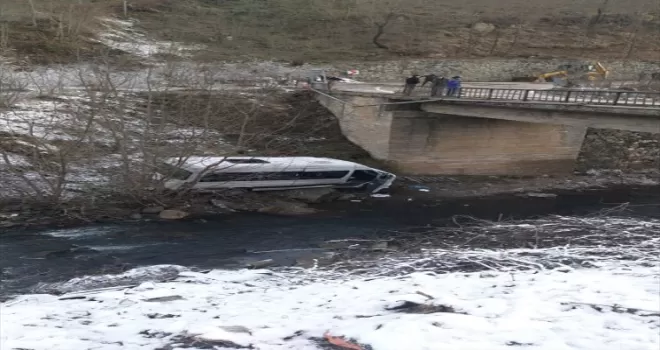 Ordu'da servisin şarampole devrildiği kazada 4 öğrenci yaralandı