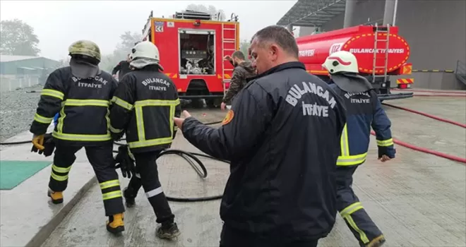 Piraziz’de fındık fabrikasının deposunda çıkan yangın söndürüldü