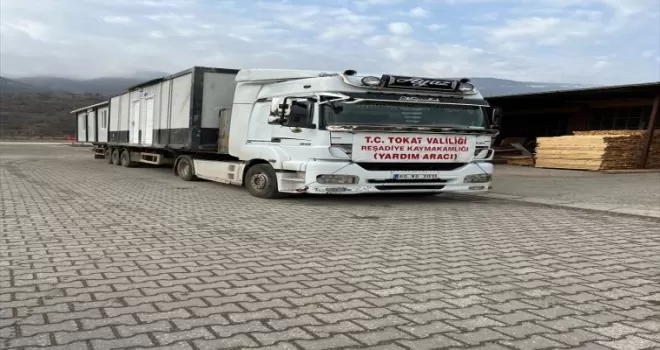 Reşadiye’den deprem bölgesine konteyner gönderildi