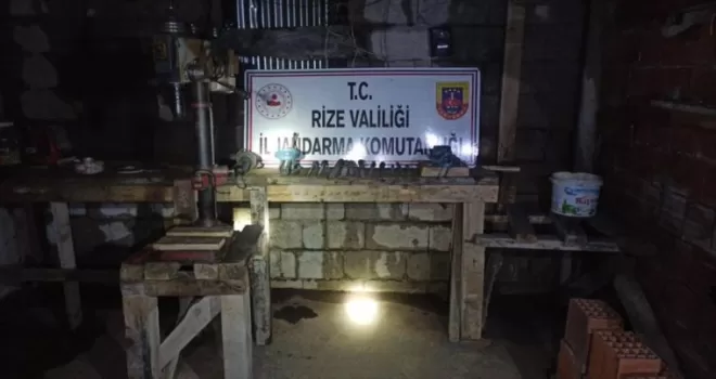 Rize’de 2 kaçak silah atölyesine düzenlenen operasyonda 2 kişi yakalandı